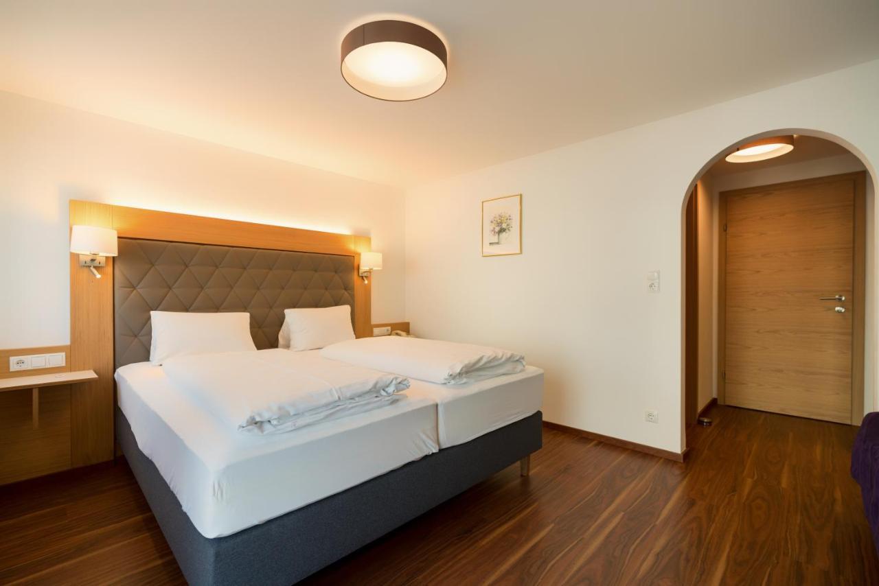 Hotel Cafe Lorenz Hohenems Exterior foto