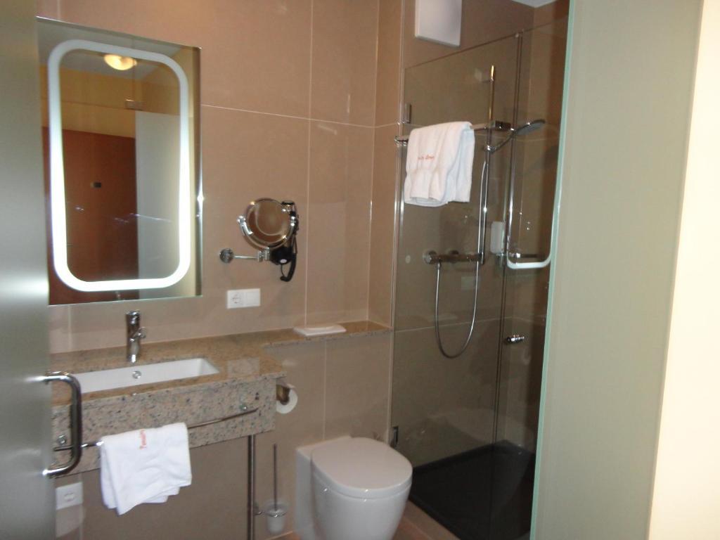 Hotel Cafe Lorenz Hohenems Habitación foto